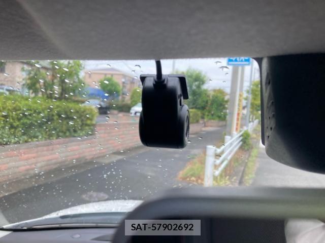 Suzuki SWIFT 2023-10 8661862-20
