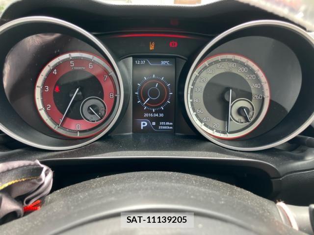 Suzuki SWIFT 2023-06 8661863-17