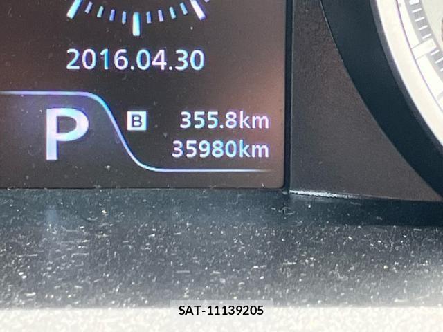 Suzuki SWIFT 2023-06 8661863-18