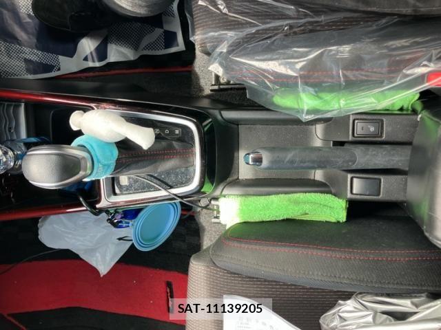 Suzuki SWIFT 2023-06 8661863-20