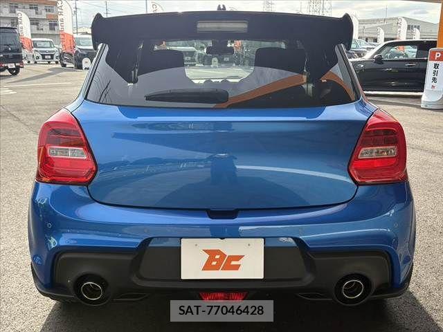 Suzuki SWIFT 2024-10 8661864-13