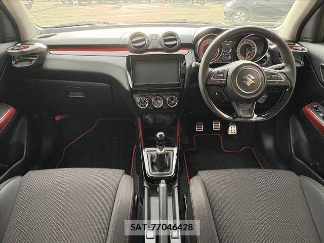 Suzuki SWIFT 2024-10 8661864-1