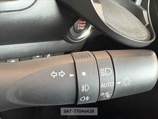 Suzuki SWIFT 2024-10 8661864-25