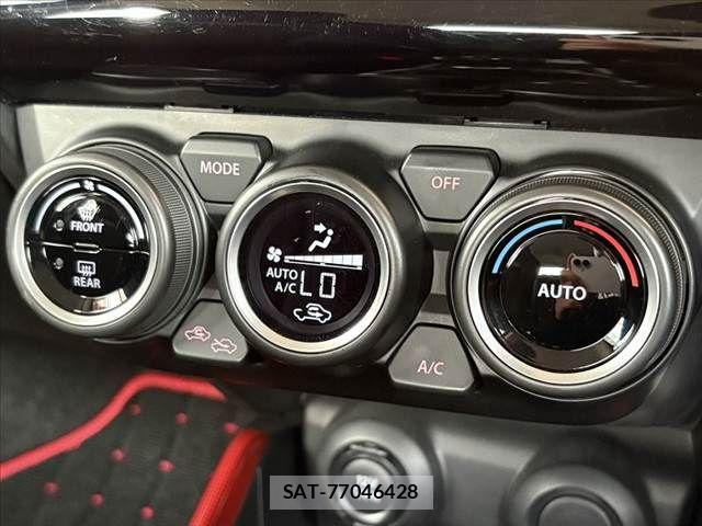 Suzuki SWIFT 2024-10 8661864-26