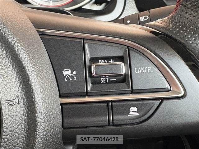 Suzuki SWIFT 2024-10 8661864-4