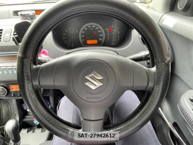 Suzuki SWIFT 2007-11 8661872-13