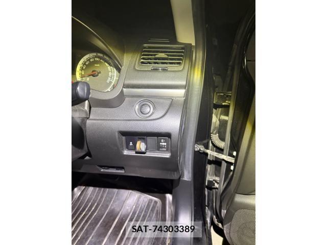 Suzuki SWIFT 2015-02 8667001-17