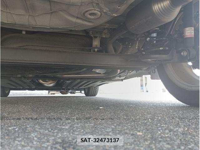 Suzuki SWIFT 2019-07 8686708-21