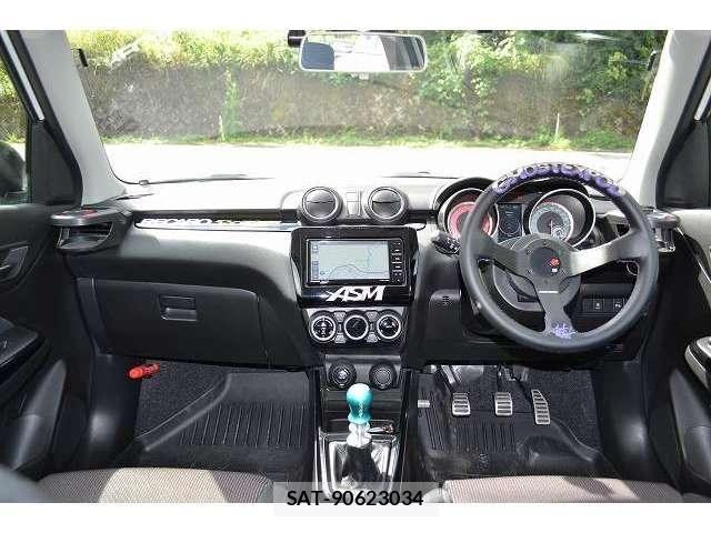Suzuki SWIFT 2022-08 8686702-15