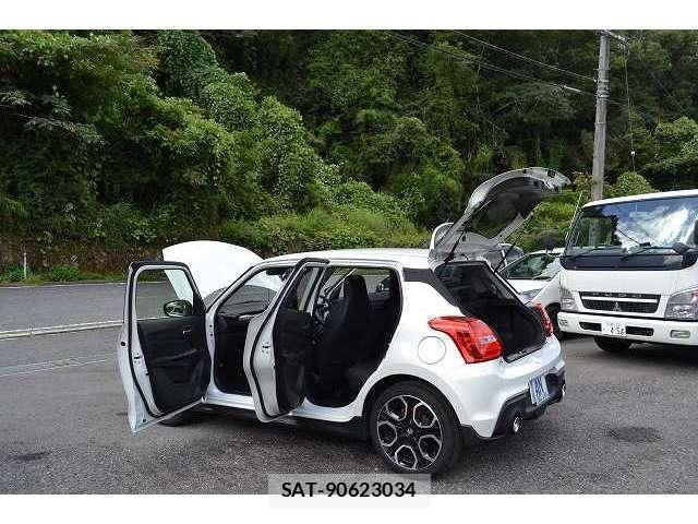 Suzuki SWIFT 2022-08 8686702-25