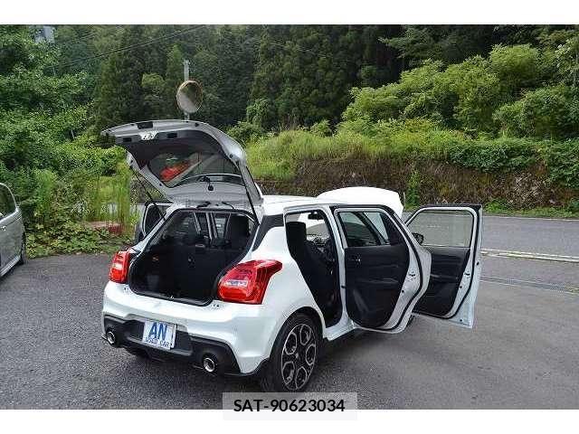 Suzuki SWIFT 2022-08 8686702-27