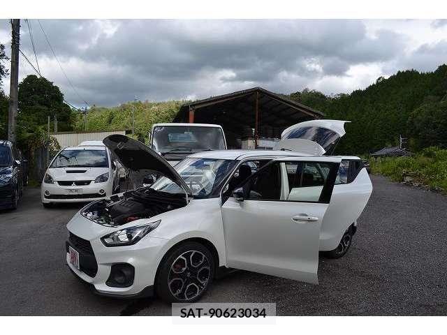 Suzuki SWIFT 2022-08 8686702-29