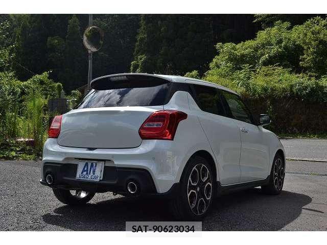 Suzuki SWIFT 2022-08 8686702-7