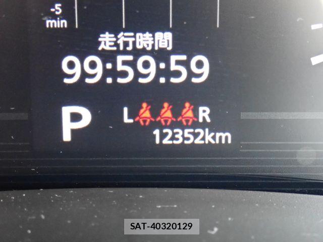Suzuki SWIFT 2024-06 8746170-13