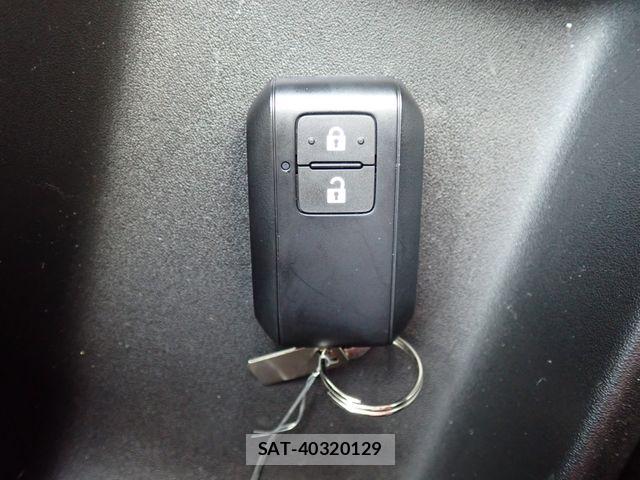 Suzuki SWIFT 2024-06 8746170-27