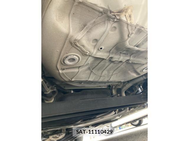 Suzuki SWIFT 2017-10 8746191-12
