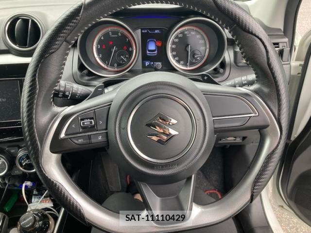 Suzuki SWIFT 2017-10 8746191-19