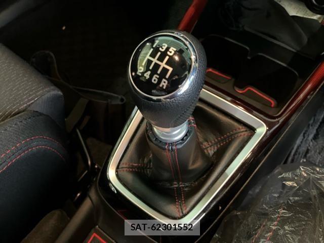 Suzuki SWIFT 2025-02 8746173-21