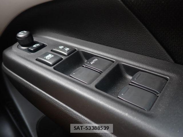 Suzuki SWIFT 2024-06 8746171-18