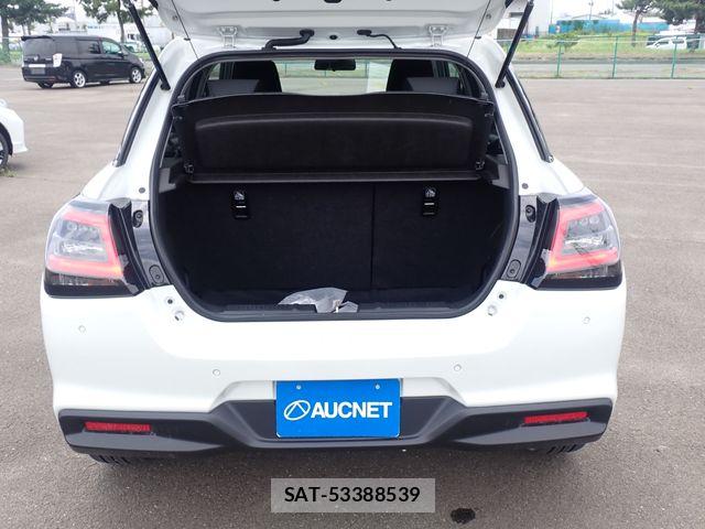 Suzuki SWIFT 2024-06 8746171-24