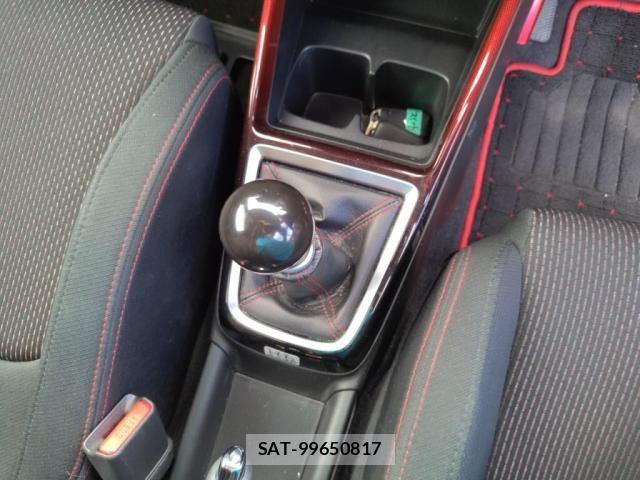 Suzuki SWIFT 2019-09 8746175-13