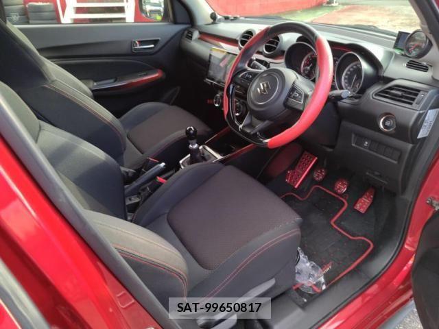 Suzuki SWIFT 2019-09 8746175-19