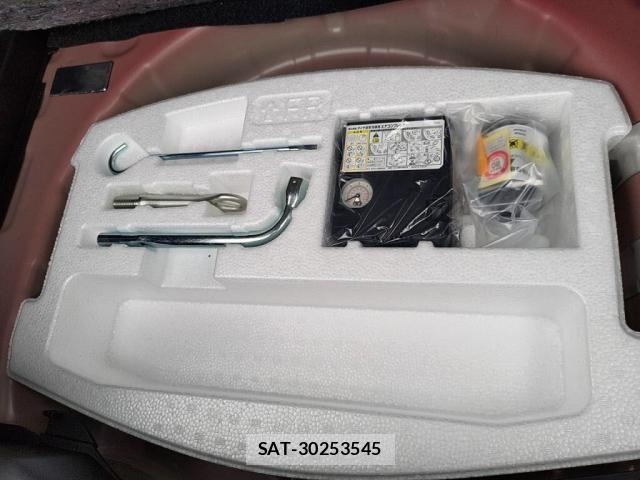 Suzuki SWIFT 2022-10 8746174-27
