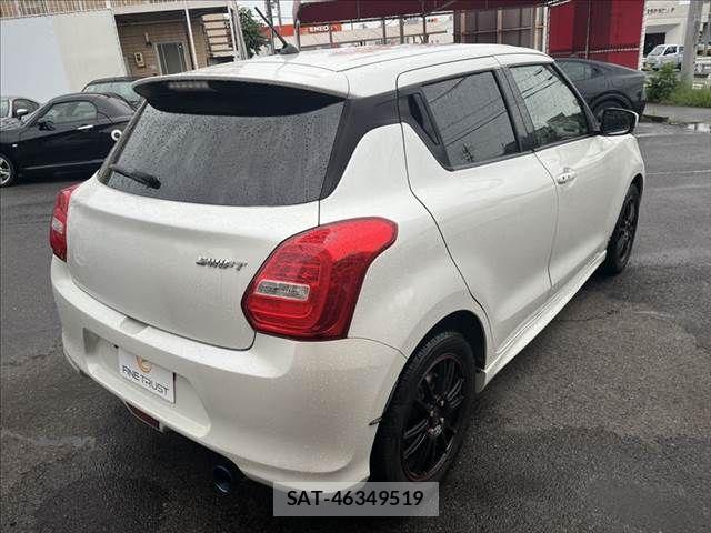 Suzuki SWIFT 2019-01 8746186-15