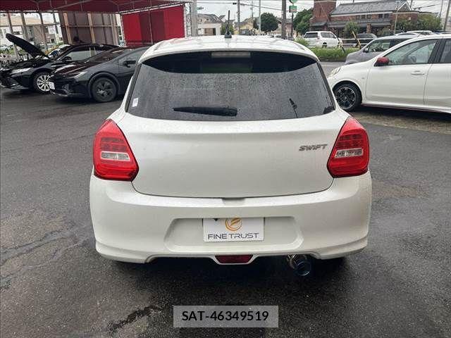 Suzuki SWIFT 2019-01 8746186-16
