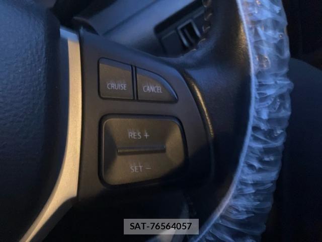 Suzuki SWIFT 2013-05 8782238-11