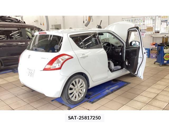 Suzuki SWIFT 2012-02 8782237-4