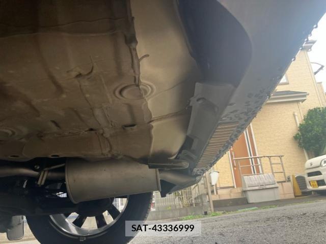 Suzuki SWIFT 2015-10 8797655-9