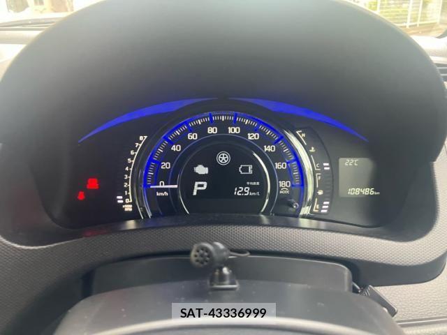 Suzuki SWIFT 2015-10 8797655-21