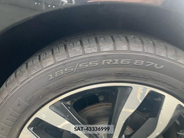 Suzuki SWIFT 2015-10 8797655-3