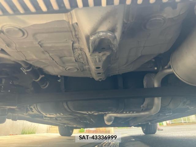 Suzuki SWIFT 2015-10 8797655-8