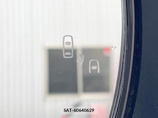 Suzuki SWIFT 2021-03 8797651-5