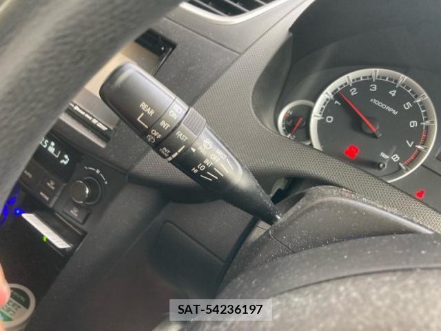 Suzuki SWIFT 2015-03 8797654-16