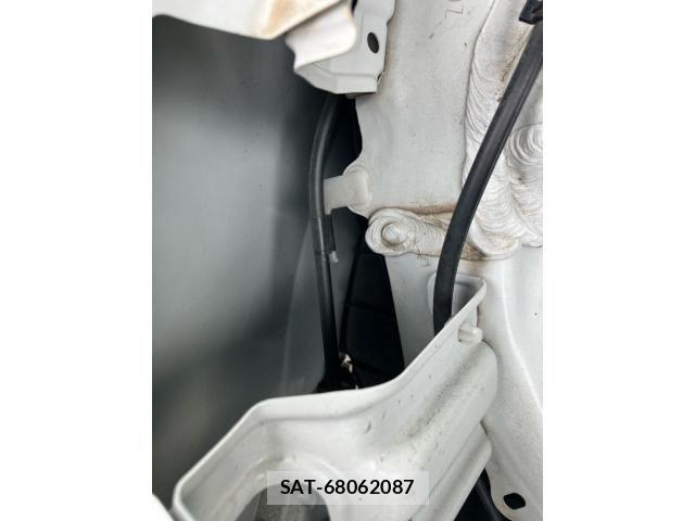 Suzuki SWIFT 2019-03 8797653-22