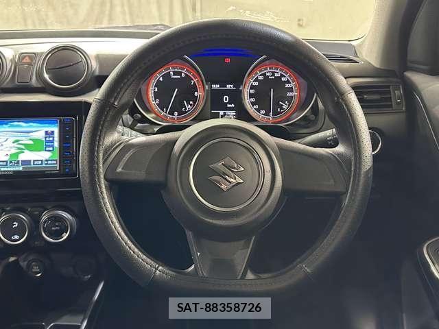 Suzuki SWIFT 2021-03 8797650-9
