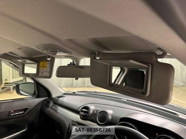Suzuki SWIFT 2021-03 8797650-26