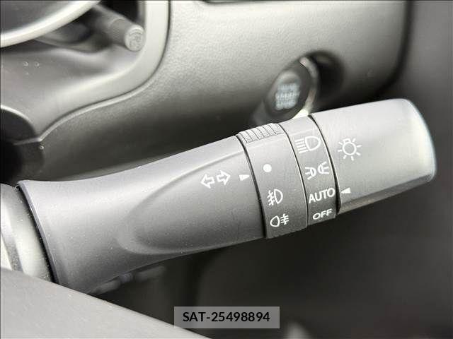 Suzuki SWIFT 1990-01 8831896-28