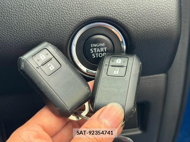 Suzuki SWIFT 2018-03 8831913-11