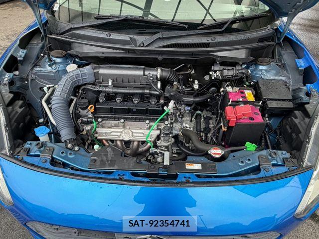 Suzuki SWIFT 2018-03 8831913-23