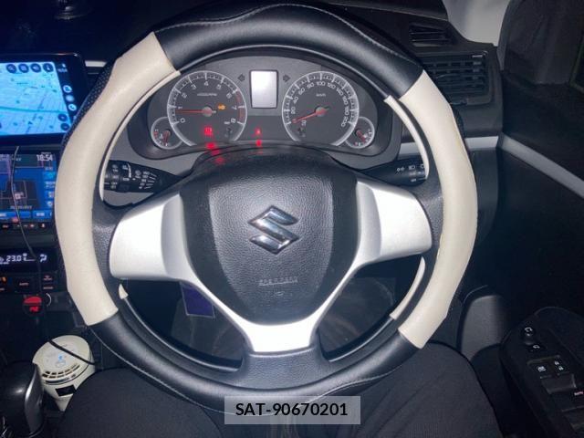 Suzuki SWIFT 2011-10 8831919-13