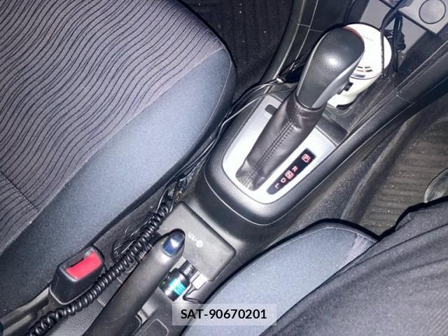 Suzuki SWIFT 2011-10 8831919-14