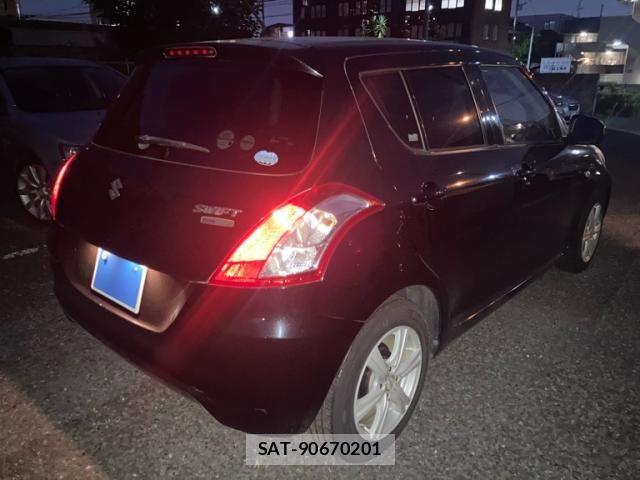 Suzuki SWIFT 2011-10 8831919-3