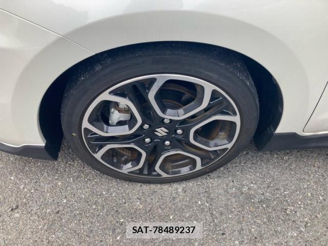 Suzuki SWIFT 2024-10 8831885-6