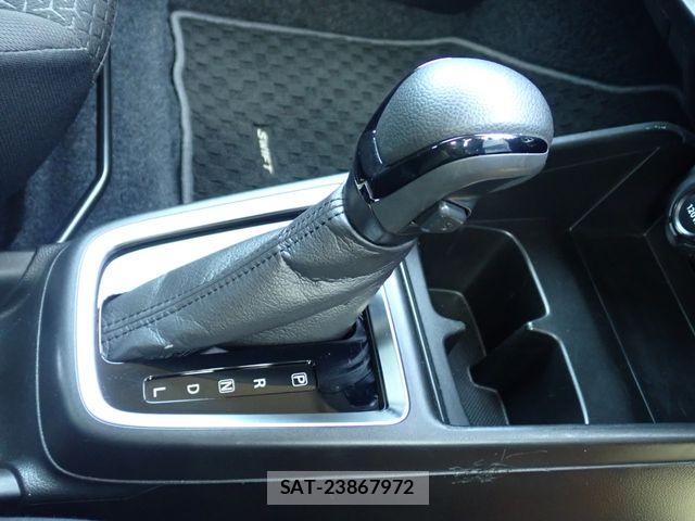 Suzuki SWIFT 2022-07 8831910-11