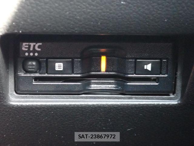 Suzuki SWIFT 2022-07 8831910-6