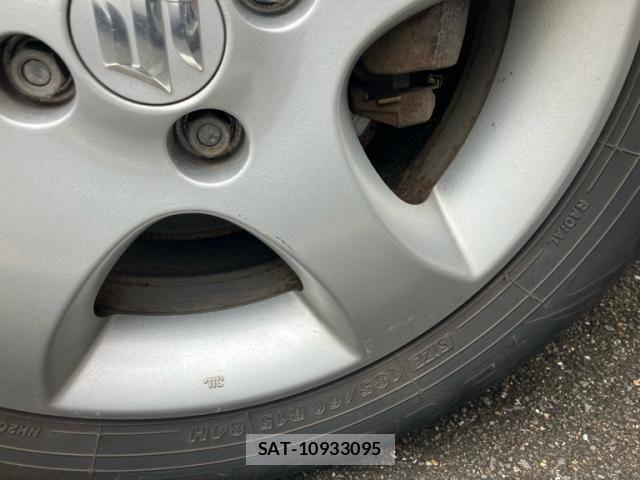 Suzuki SWIFT 2009-07 8831922-6